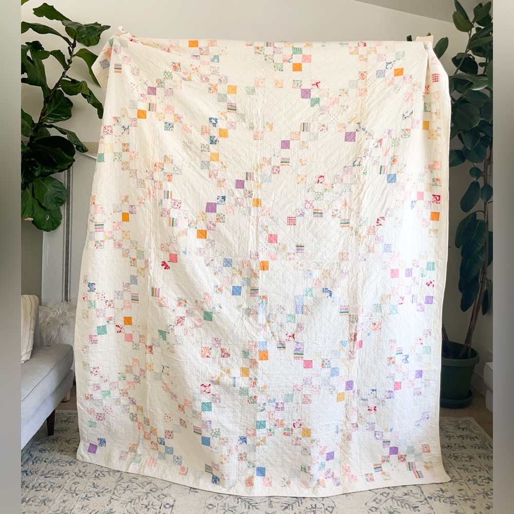 Vintage Irish Chain Patchwork Quilt 74x80 Hand Quilted 1940s Feedsack Fabrics